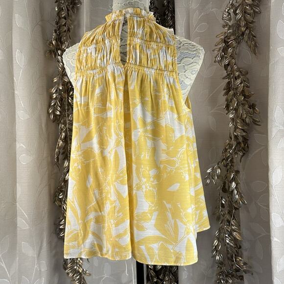 Nine West Yellow Floral Ruffle Blouse | Medium | Cottagecore Boho Chic - Picture 5 of 11
